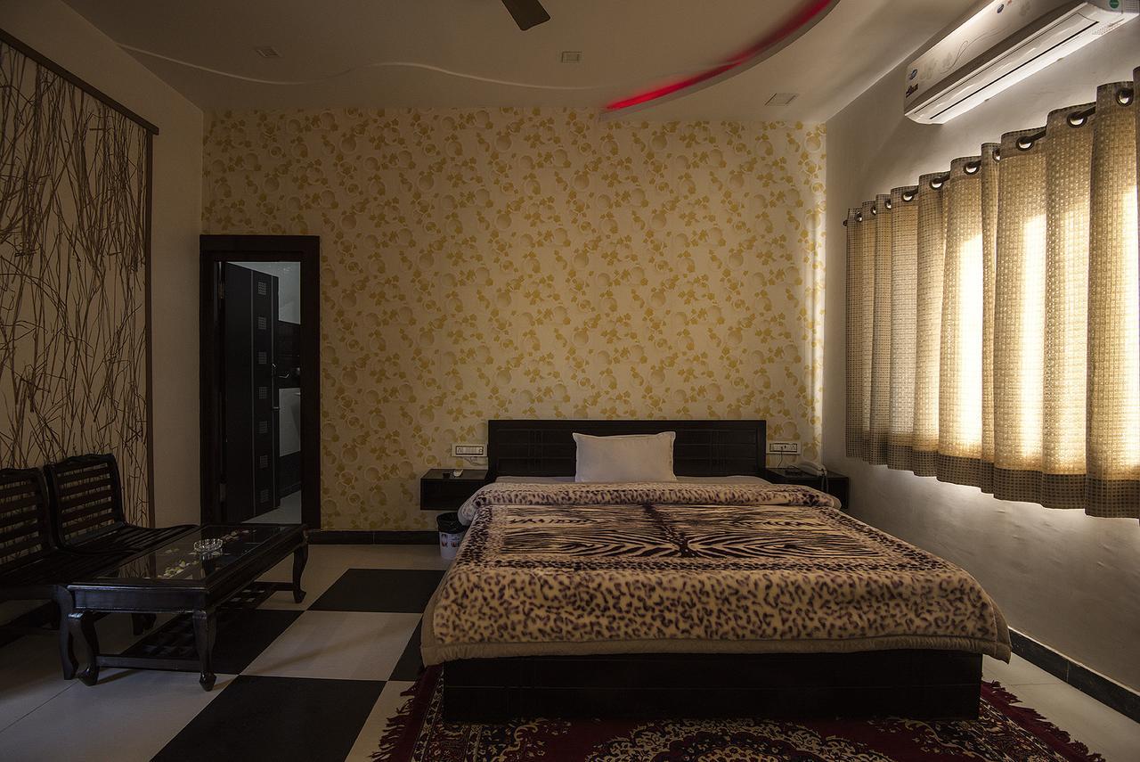 Royal Rawat Palace Pushkar Ngoại thất bức ảnh