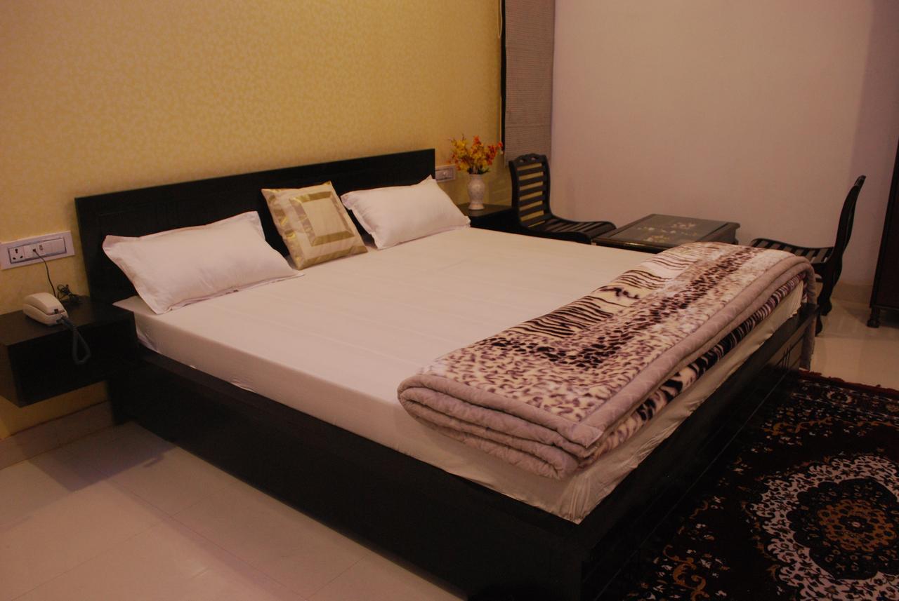 Royal Rawat Palace Pushkar Ngoại thất bức ảnh